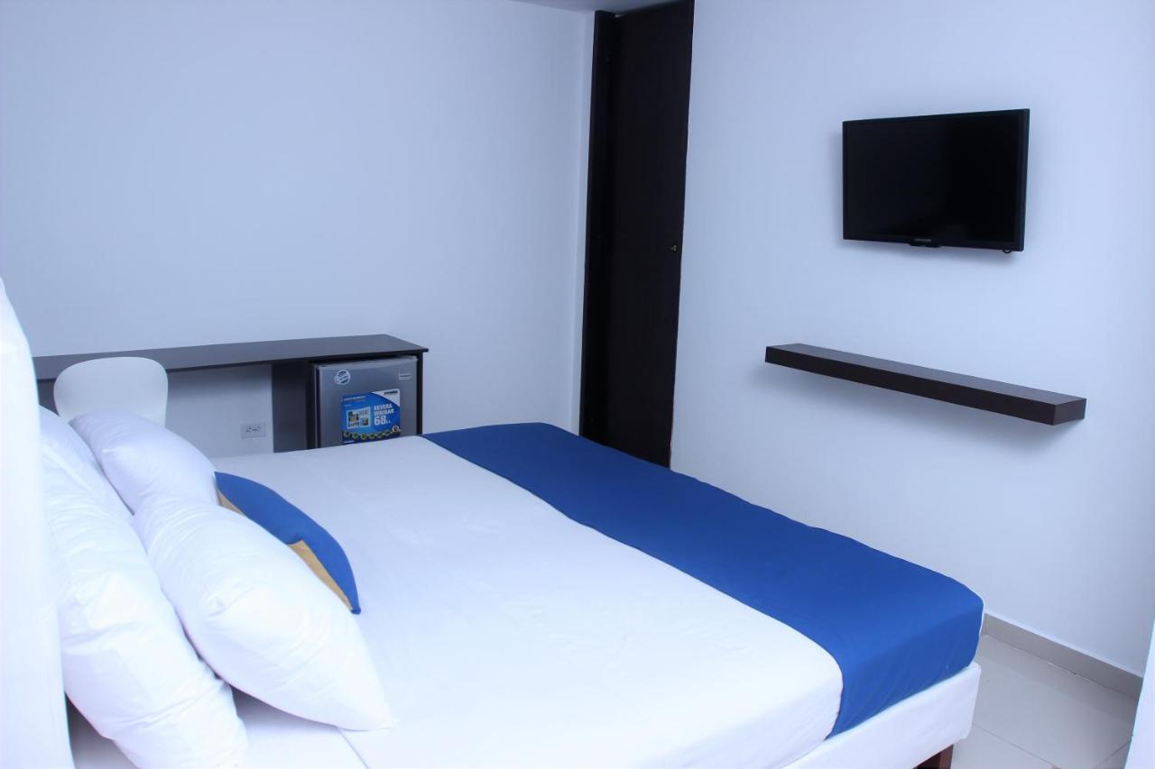 Eslait Hotel & Apartamentos 巴兰基亚 外观 照片