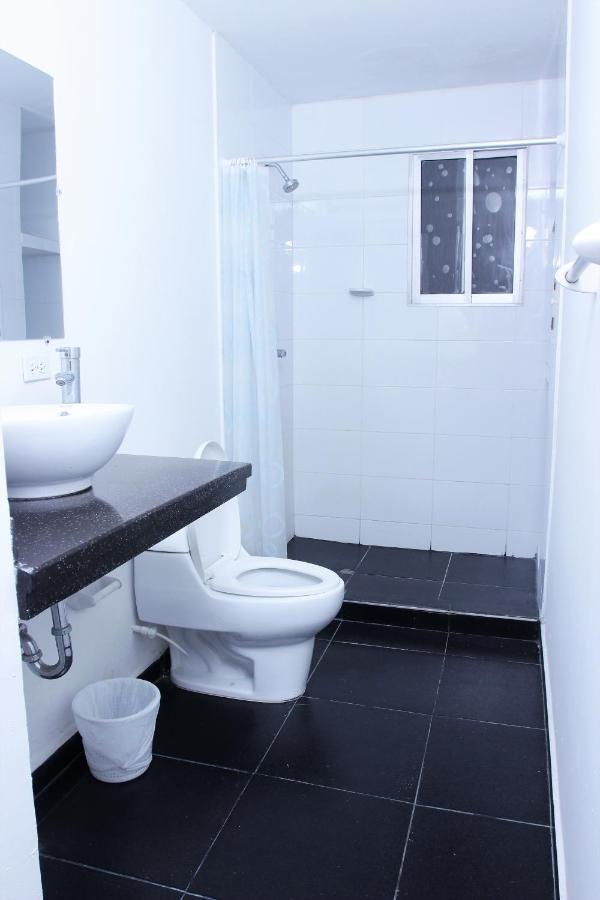 Eslait Hotel & Apartamentos 巴兰基亚 外观 照片