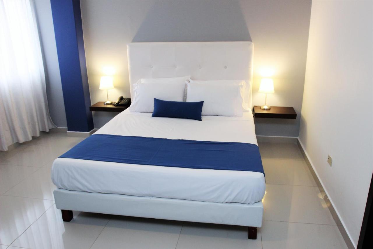 Eslait Hotel & Apartamentos 巴兰基亚 外观 照片